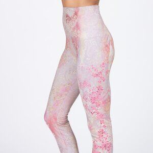 New M. Rena Bridal Rose Print Tummy Control Leggings